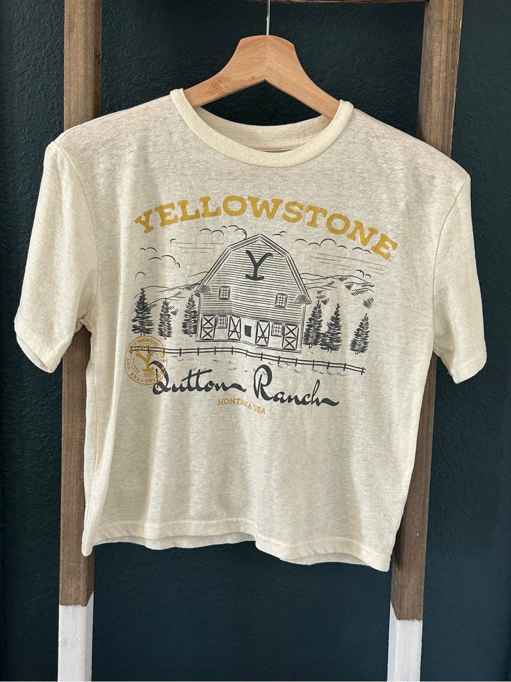 Yellowstone Dutton Ranch Graphic Tee - Cream Cropped Women’s Small